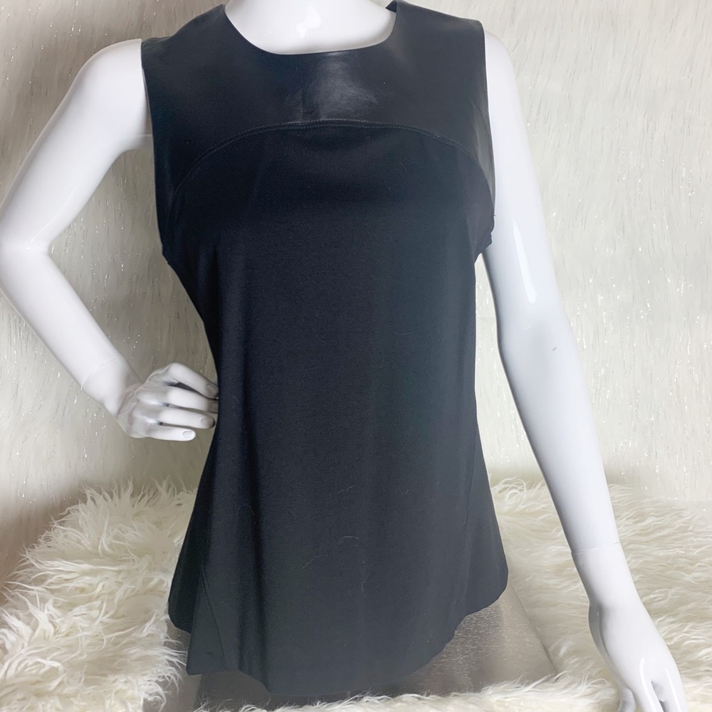 Banana Republic sleeveless top size 10 black